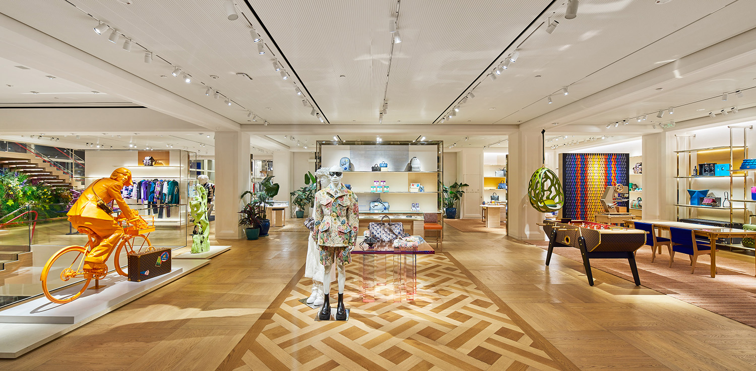 Louis Vuitton opens doors to its new restaurant in Saint Tropez
